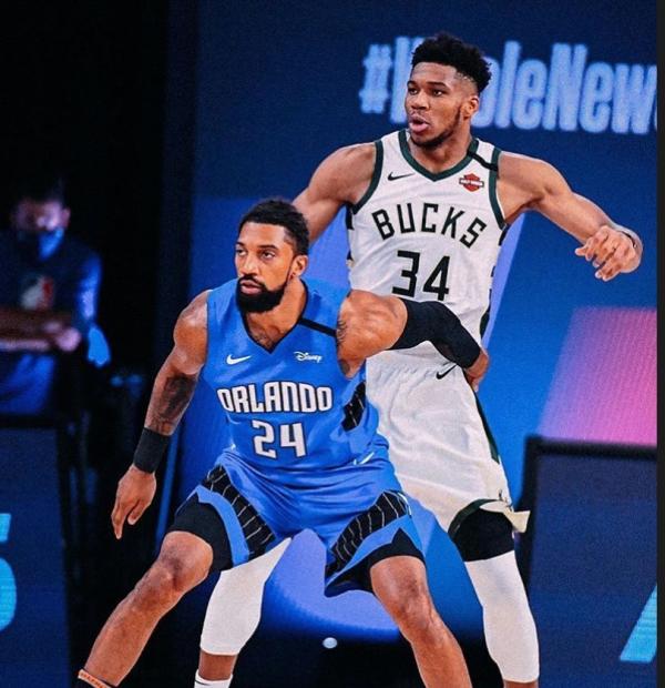 jnh-包含密尔沃基雄鹿内部会议纪要流出：关键时刻篮板制胜，欧冠使命明确，更衣室氛围转暖的词条